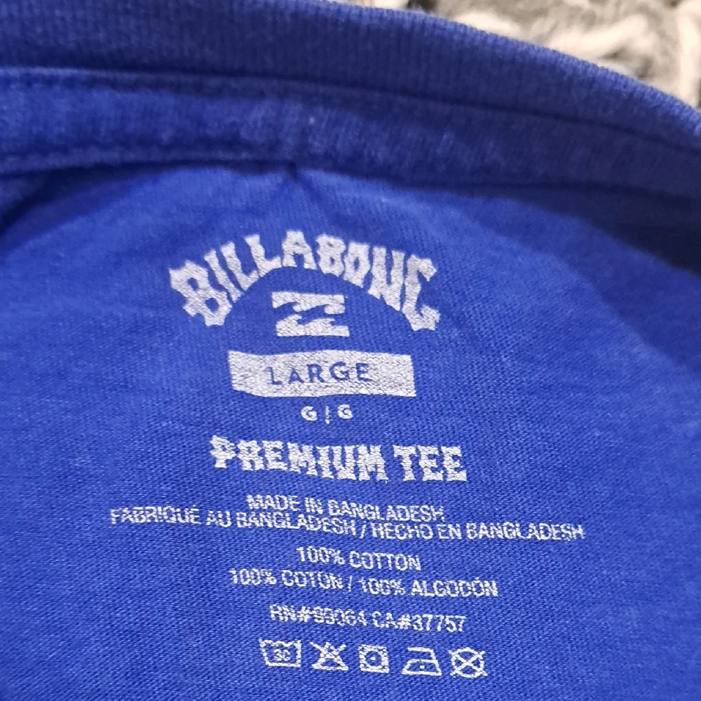 263 - 🌊✨ Vintage‑Feel Billabong Surf Tee | Coastal Core | Size L ✨🌊 - Picture 2 of 5
